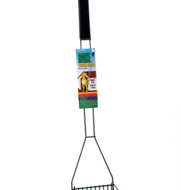 Four Paws Wee-Wee Wire Rake Dog Pooper Scooper For Grass