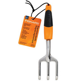 Fiskars Fiskars Ergo Cultivator Garden Tool with Aluminum Head & Ergonomic Handle