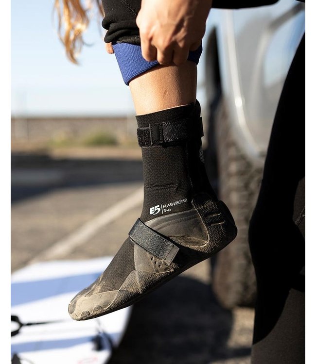 2022 RIP CURL WMNS FBOMB 3MM HID.S/TOE WETSUIT BLACK 5