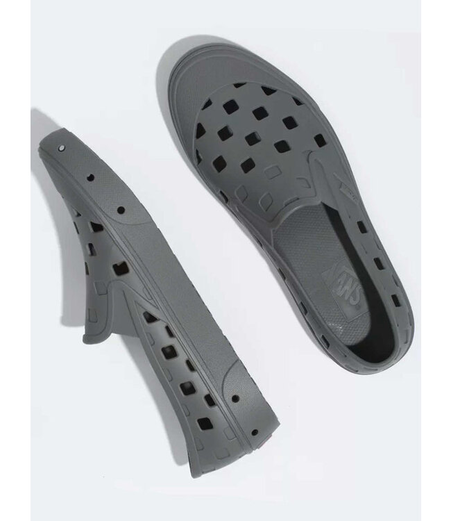 VANS SLIP-ON TREK SHOE PEWTER