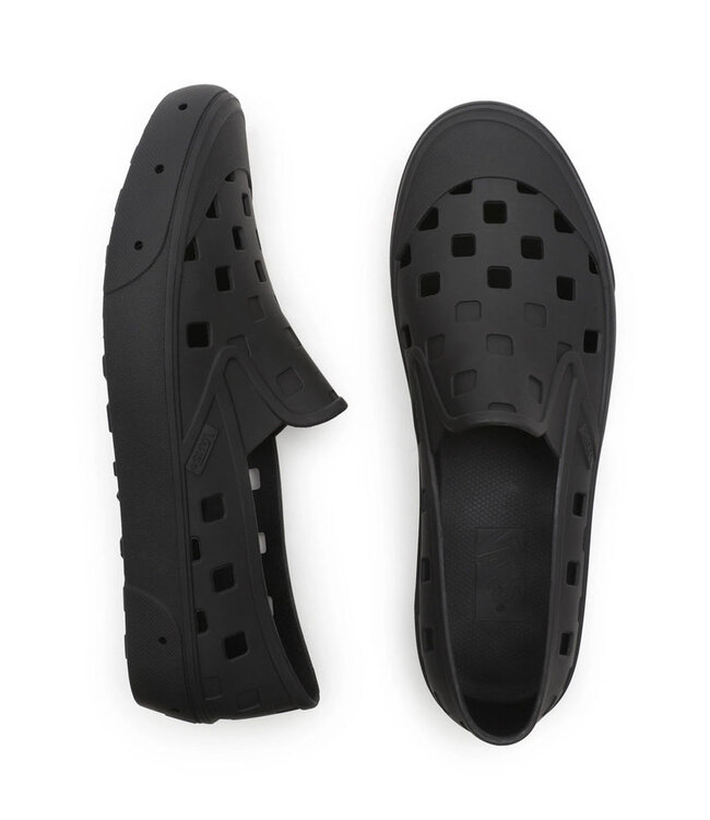 VANS SLIP-ON TREK SHOE BLACK