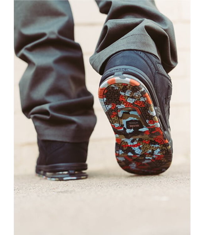 GLOBE MENS SABRE SHOE PHANTOM/BLACK/STEEL