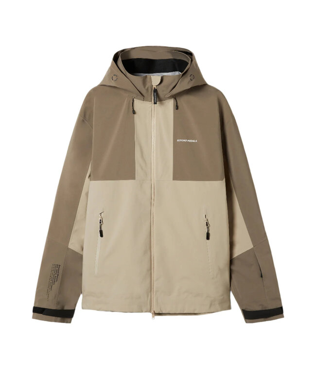 BEYOND MEDALS TECH JACKET LIGHT BEIGE 2025