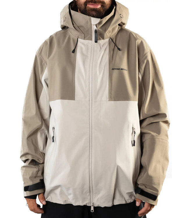 BEYOND MEDALS TECH JACKET LIGHT BEIGE 2025