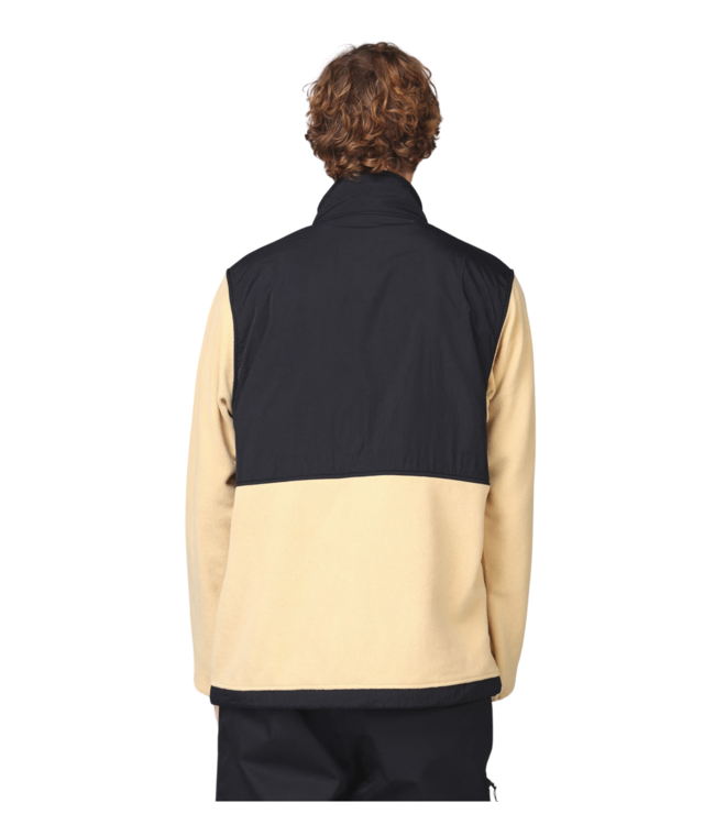 BEYOND MEDALS FLEECE JACKET SAND 2025