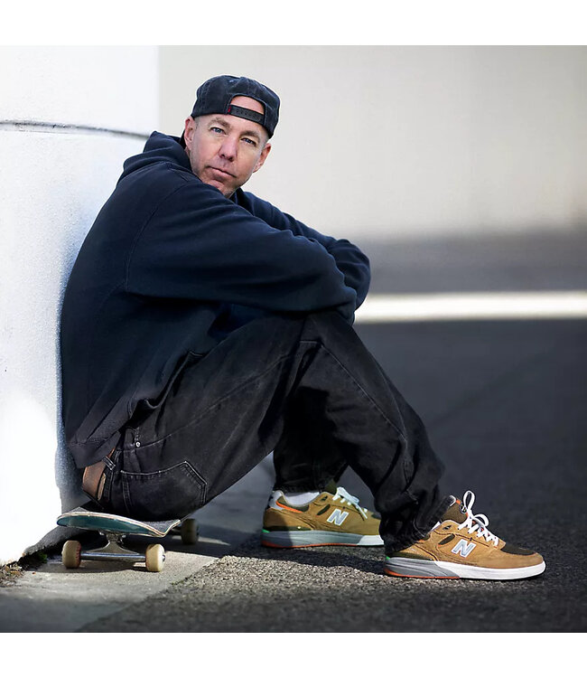 NEW BALANCE MENS 933 REYNOLDS SHOE CAMEL/DARK BROWN