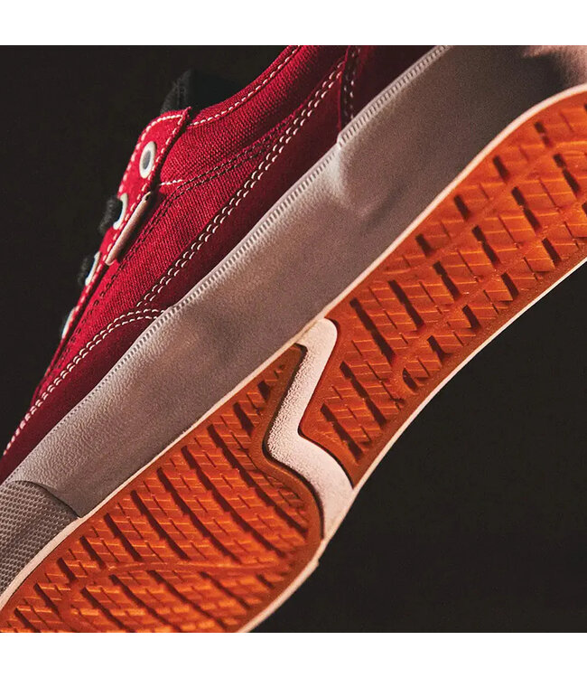 VANS SKATE CURREN CAPLES SHOES RED/WHITE