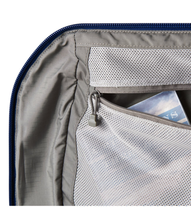 YETI CROSSROADS 40L DUFFLE BAG NAVY