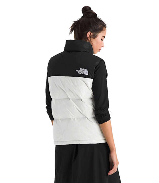 THE NORTH FACE WOMENS 1996 RETRO NUPTSE VEST WHITE DUNE/BLACK-RECYCLED 2026