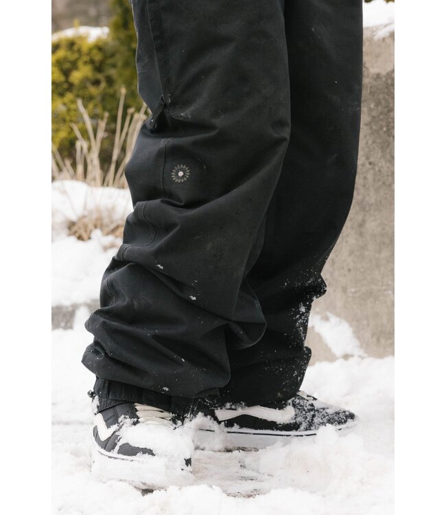 686 WOMENS OUTLINE SHELL PANT BLACK 2026