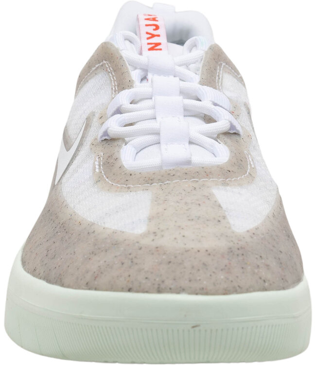 NIKE SB MENS NYJAH FREE 2.0 PREMIUM SHOE WHITE/BARLEY GREEN