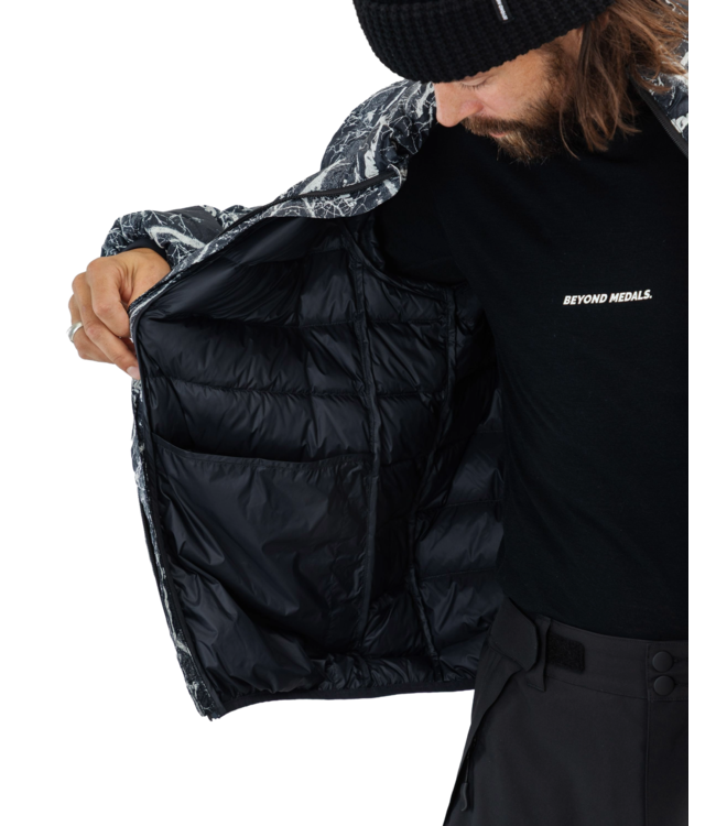 BEYOND MEDALS PACK DOWN JACKET SHIRAKABA 2026