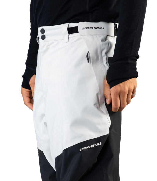 BEYOND MEDALS ZIP PANT 2L GREY 2026