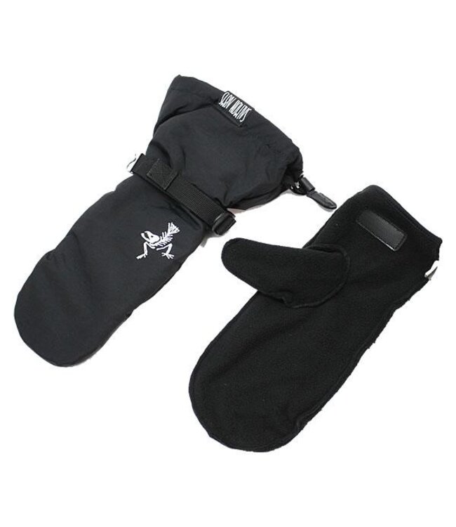 SALMON ARMS OVERMITT 2 ARMSTERYXXX 2026