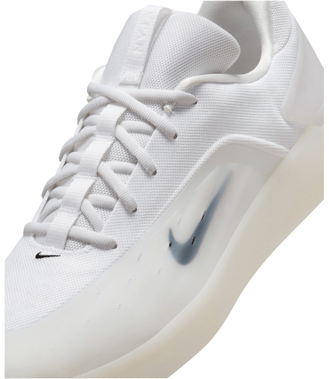 NIKE SB MENS ZOOM NYJAH 4 SHOES WHITE/BLACK