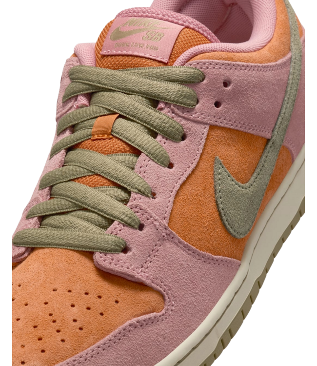 NIKE SB DUNK LOW PRO SHOE RED/OLIVE