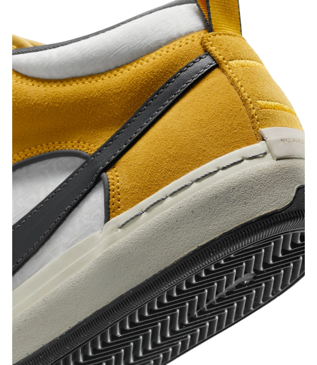 NIKE SB REACT LEO SHOES SU25 (701) GL DK GRY