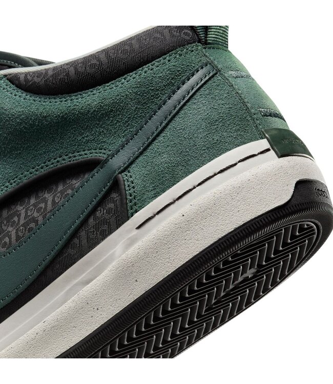 NIKE SB REACT LEO SHOES (302) VINTAGE GREEN/VINTAGE GREEN