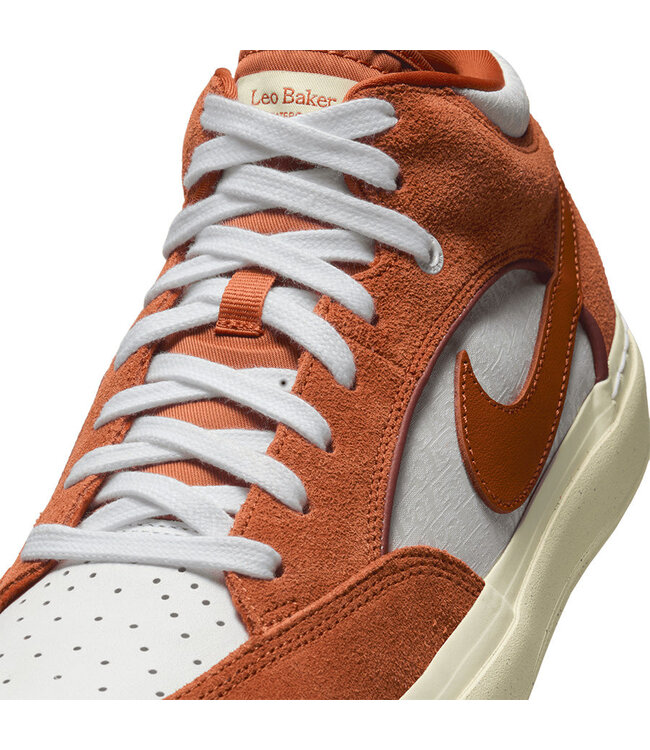 NIKE SB REACT LEO SHOES (202) DARK RUSSET