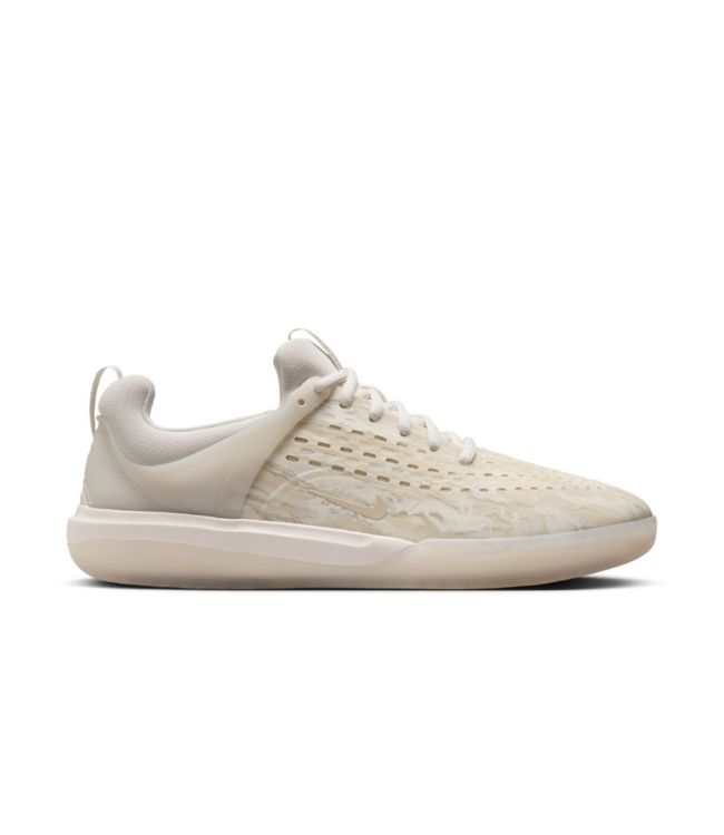 NIKE SB MENS ZOOM NYJAH 3 PREMIUM SHOE (001) PHANTOM/OREWOOD