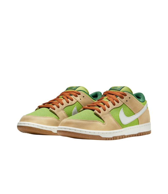 NIKE SB DUNK LOW PRO WC SHOE (200) SESAME/METALLIC SILVER PEAR