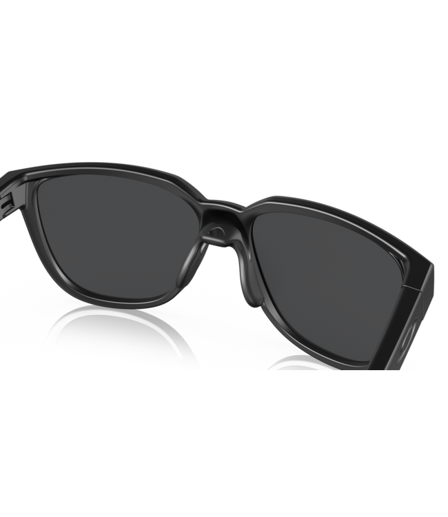 OAKLEY ACTUATOR MATTE BLACK SUNGLASSES w/ PRIZM BLACK IRIDIUM POLAR