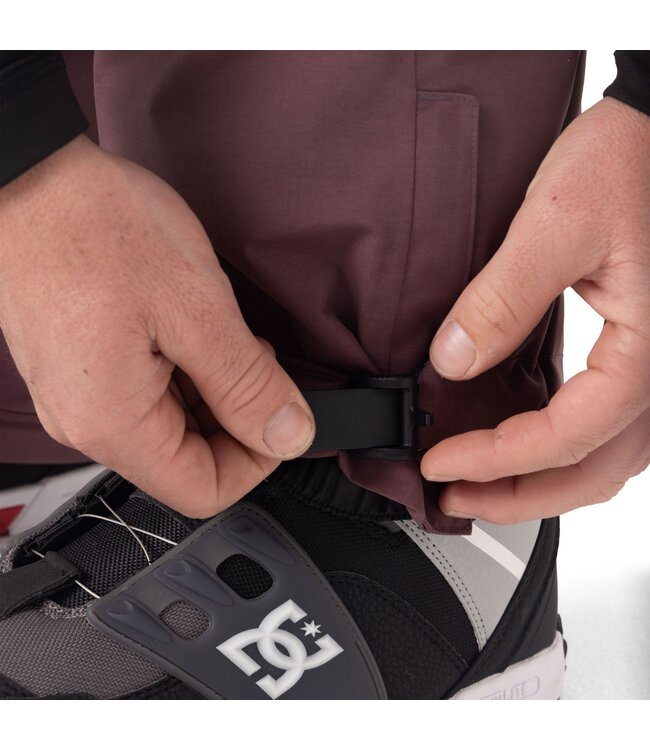 DAKINE RED GERARD BEACON BIB (HBY) HUCKLEBERRY 2026