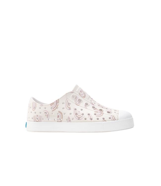 NATIVE JEFFERSON CHILD PRINT SHOE SHELL WHITE/SHELL WHITE/BARELY FLAX RAINBOW
