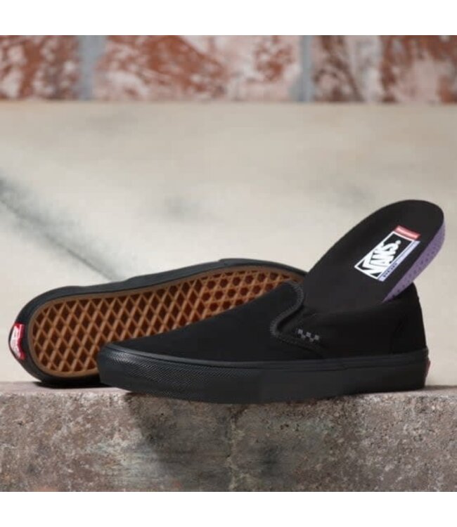 VANS SKATE SLIP ON SHOE BLACKOUT