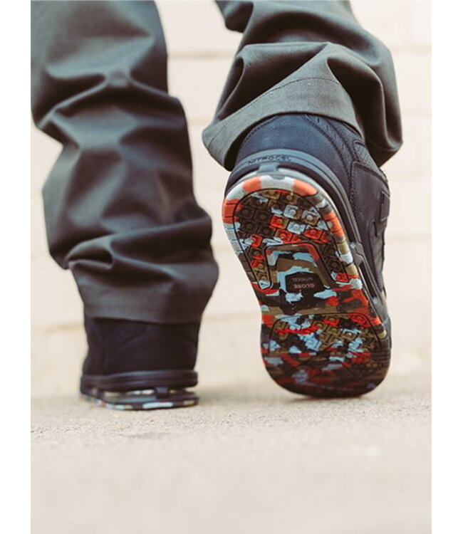 GLOBE MENS SABRE SHOE PHANTOM/BLACK/STEEL