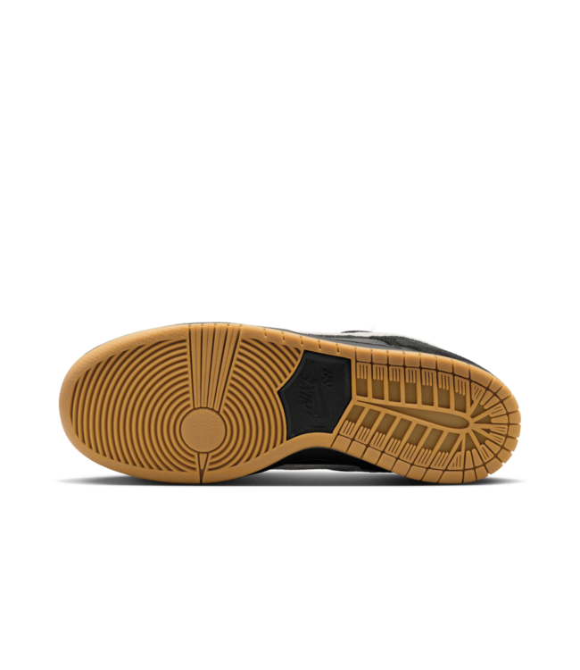 NIKE SB DUNK LOW PRO SHOE (003) BLACK/WHITE-BLACK-GUM LIGHT BROWN