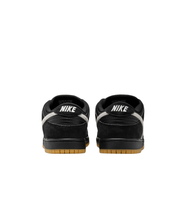 NIKE SB DUNK LOW PRO SHOE (003) BLACK/WHITE-BLACK-GUM LIGHT BROWN