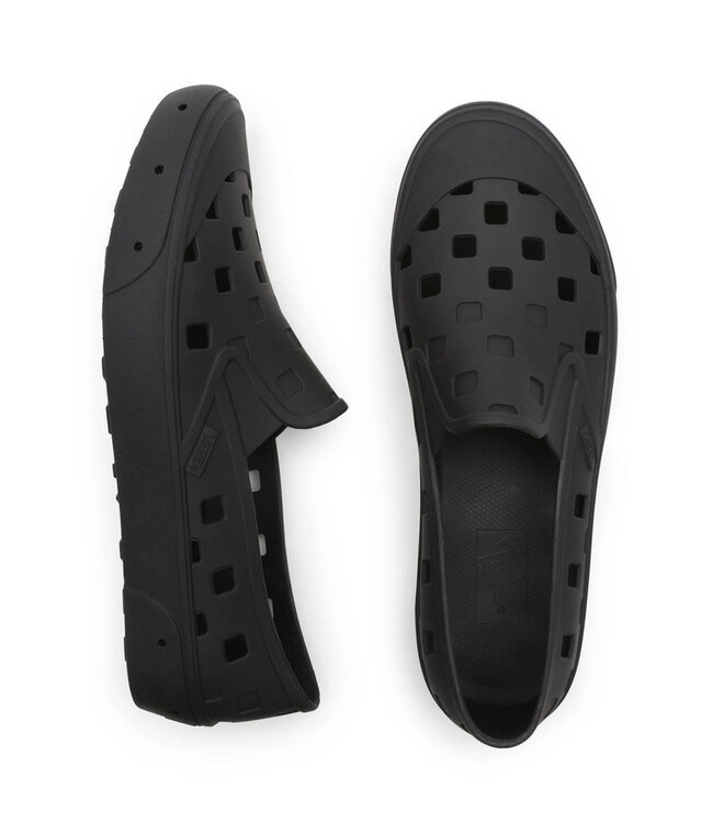 VANS SLIP-ON TREK SHOES BLACK