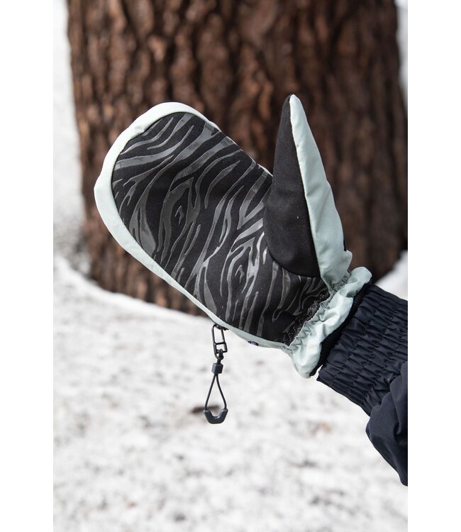 DEATHGRIP MELODIE PERAULT GHOUL MITT MINT 2026