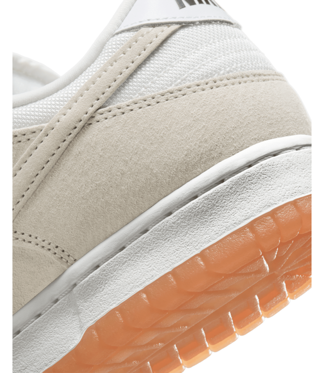 NIKE SB DUNK LOW PRO SHOE (100) PALE IVORY/PALE IVORY-SUMMIT WHITE-WHITE