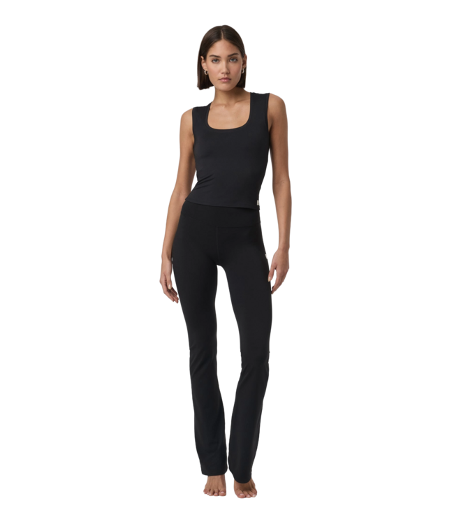 VUORI WOMENS ALL THE FEELS SLIM FLARE PANT BLACK