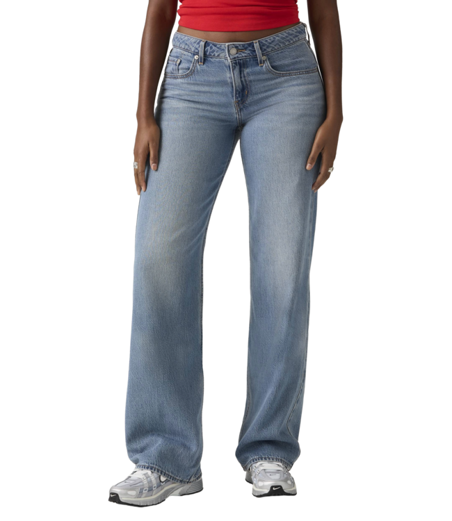 LEVIS WOMENS LOW LOOSE DENIM (063) GOOD TRADES TENCEL