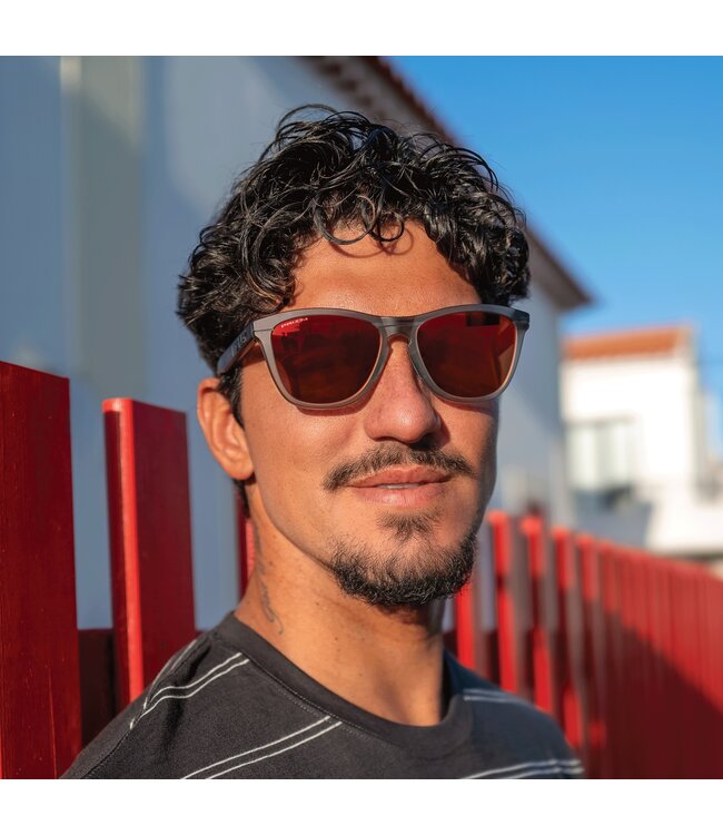 OAKLEY FROGSKINS RANGE GREY SMOKE SUNGLASSES w/ PRIZM RUBY