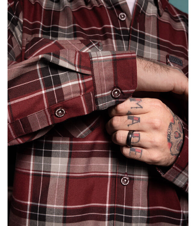 DIXXON MENS THE MEG LONG SLEEVE FLANNEL BURGUNDY/BLACK