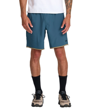 RVCA MENS YOGGER STRETCH 17 SHORT DUCK BLUE