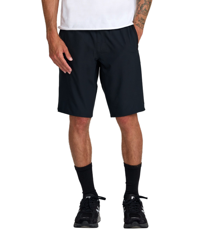 RVCA MENS YOGGER LONG SHORT BLACK