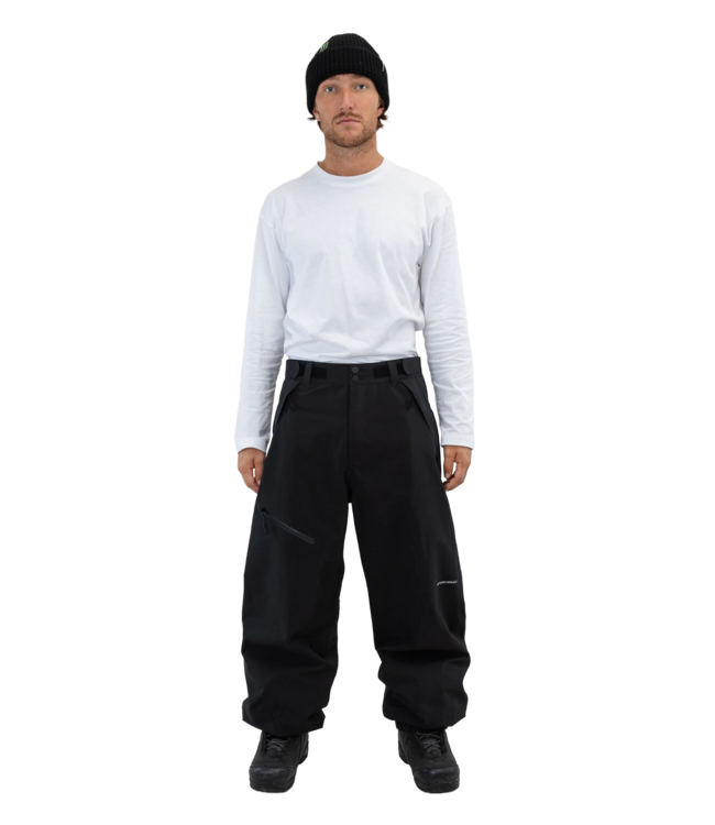 BEYOND MEDALS X PANT BLACK 2026