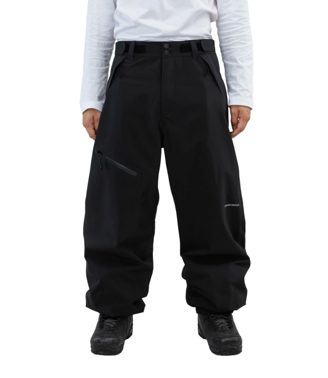 BEYOND MEDALS X PANT BLACK 2026