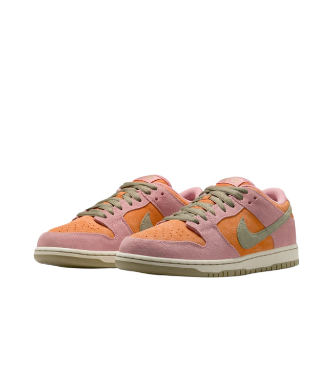 NIKE SB DUNK LOW PRO SHOE RED/OLIVE