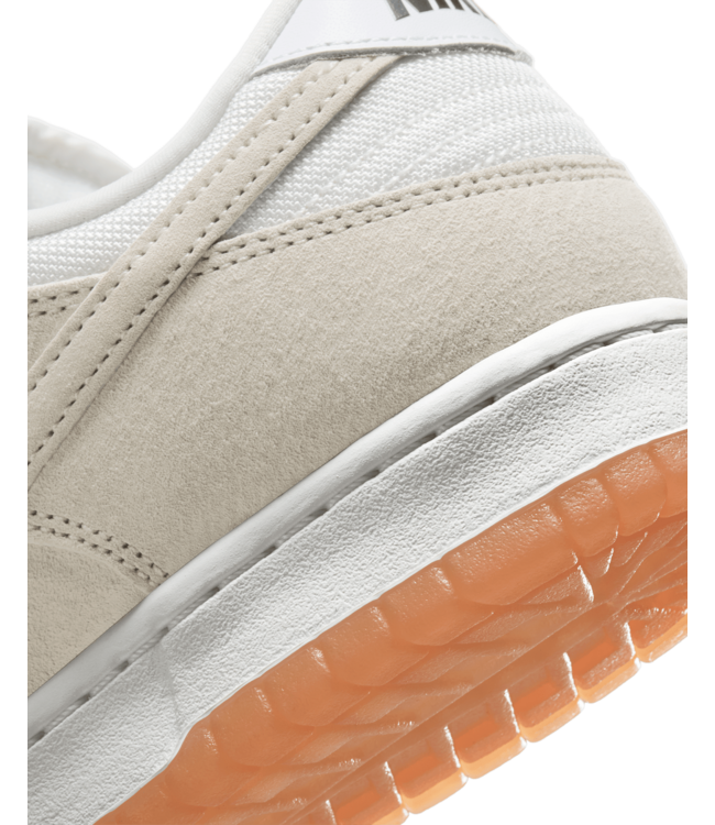 NIKE SB DUNK LOW PRO SHOE (100) PALE IVORY/PALE IVORY-SUMMIT WHITE-WHITE