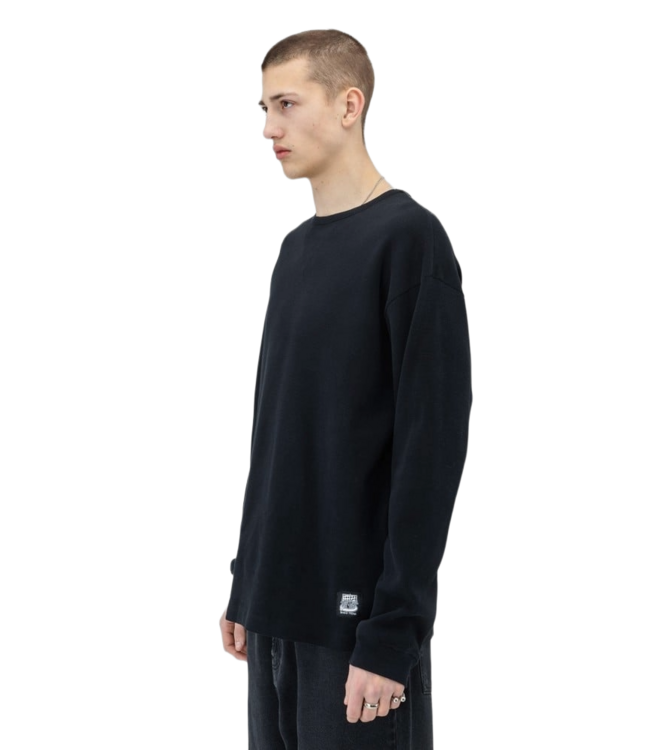 BEYOND MEDALS BAEKKEL WAFFLE LONG SLEEVE TEE BLACK