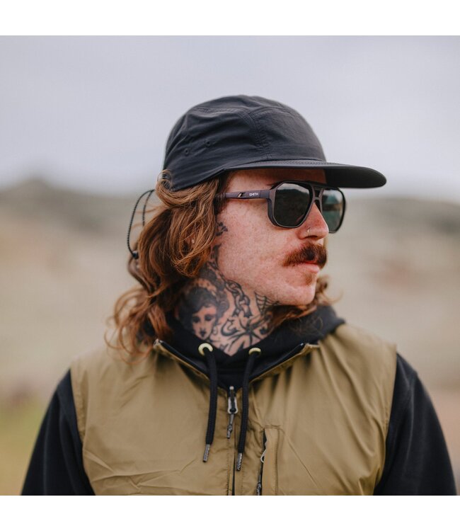 SMITH TRUSS MATTE FATHOM SUNGLASSES w/ CHROMAPOP BLACK POLARIZED