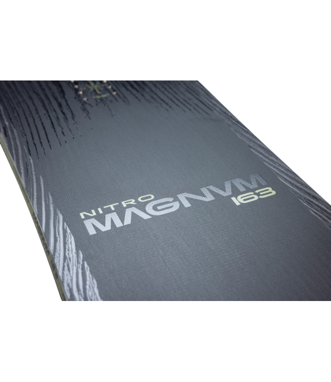 NITRO MENS MAGNUM SNOWBOARD 2027