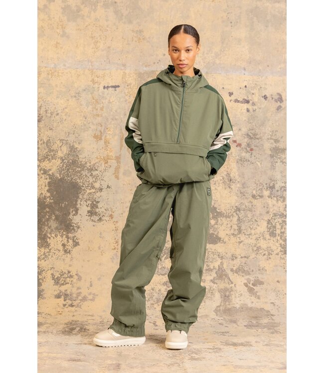 686 WOMENS OUTLINE SHELL PANTS FATIGUE GREEN 2027