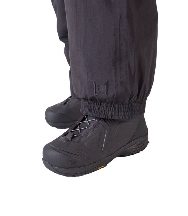 L1 VENTURA PANTS BLACK 2027